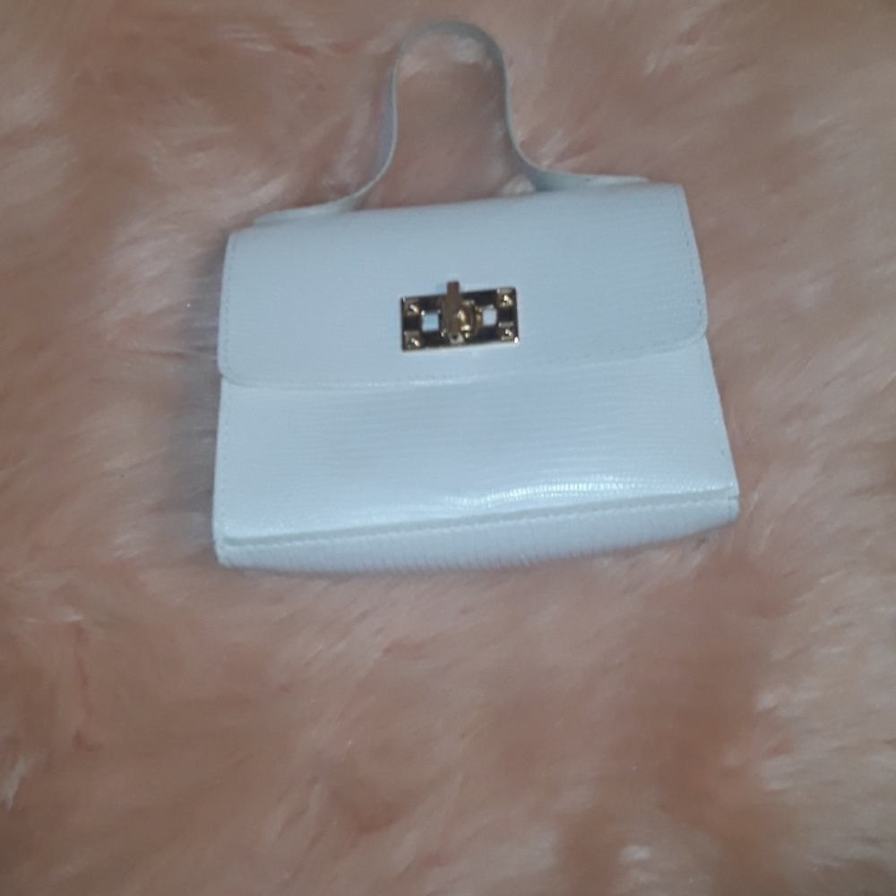 Off white purse